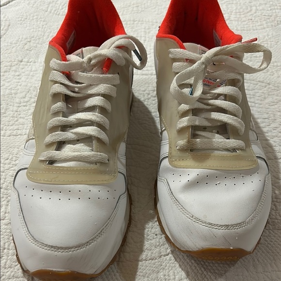 Reebok White and Red Retro 1983 Sneakers. Men’s size 12 - Picture 2 of 12